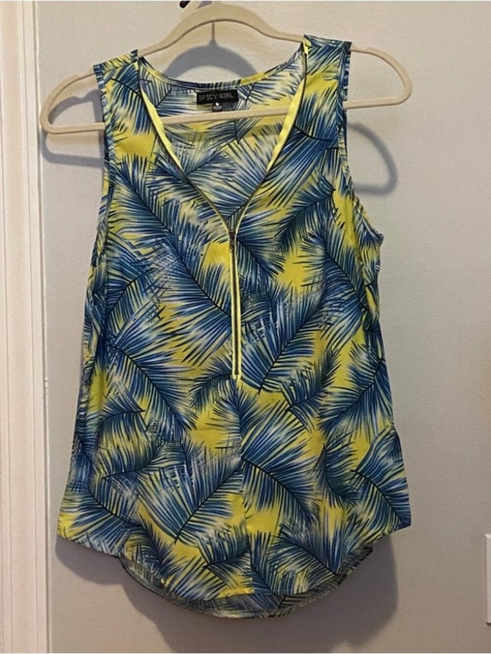 Tropical print top